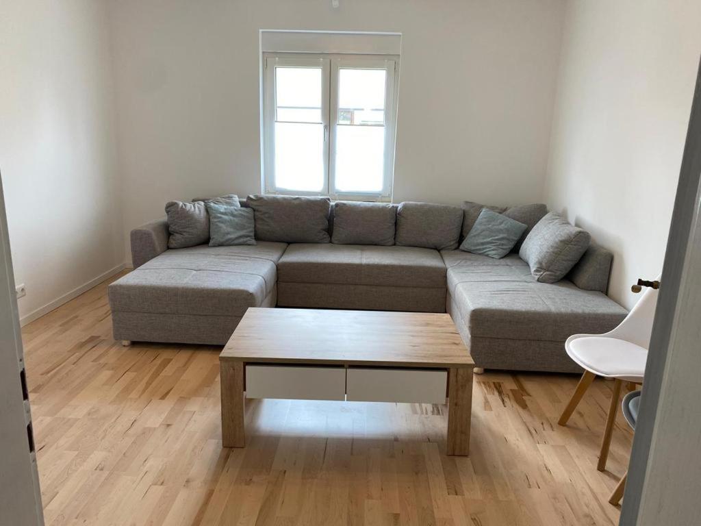 Ferienwohnung Diana Und Manuel Weinheim Bagian luar foto