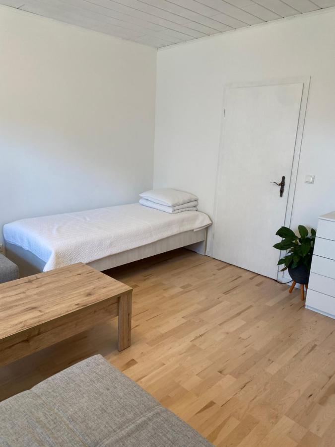 Ferienwohnung Diana Und Manuel Weinheim Bagian luar foto