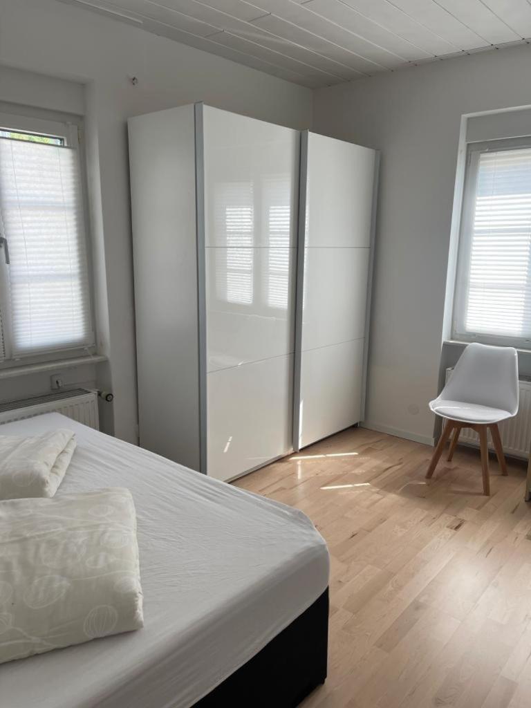 Ferienwohnung Diana Und Manuel Weinheim Bagian luar foto