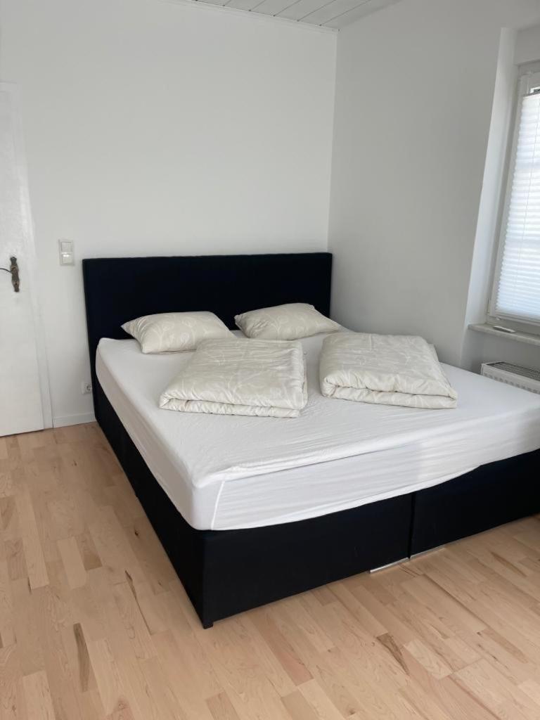 Ferienwohnung Diana Und Manuel Weinheim Bagian luar foto